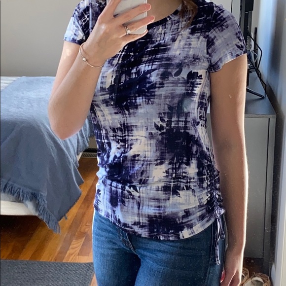 Simply Vera Vera Wong Women’s size XS tee shirt - Picture 2 of 3